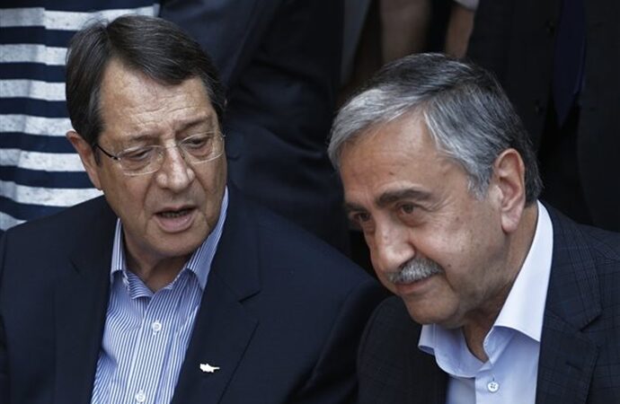 Αναστασιάδης-Ακιντζί: Στόχος η συμφωνία για το Κυπριακό εντός του 2016