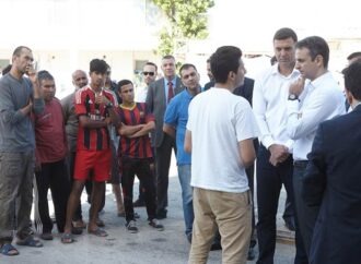 Την άμεση εκκένωση του Ελληνικού ζητά ο Μητσοτάκης