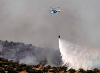 Εκτός ελέγχου η φωτιά στην Κύπρο