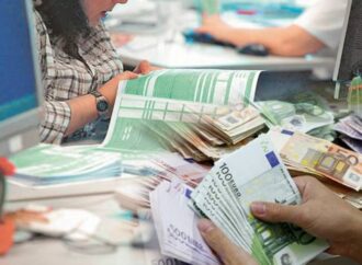 Αδυνατούν να πληρώσουν φόρους και εισφορές οι 7 στους 10 Έλληνες