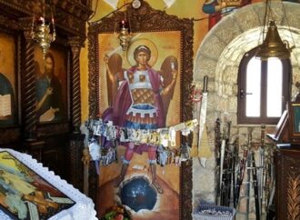 Ρόδος: Δάκρυσε η εικόνα του Αρχάγγελου Μιχαήλ υποστηρίζουν πιστοί