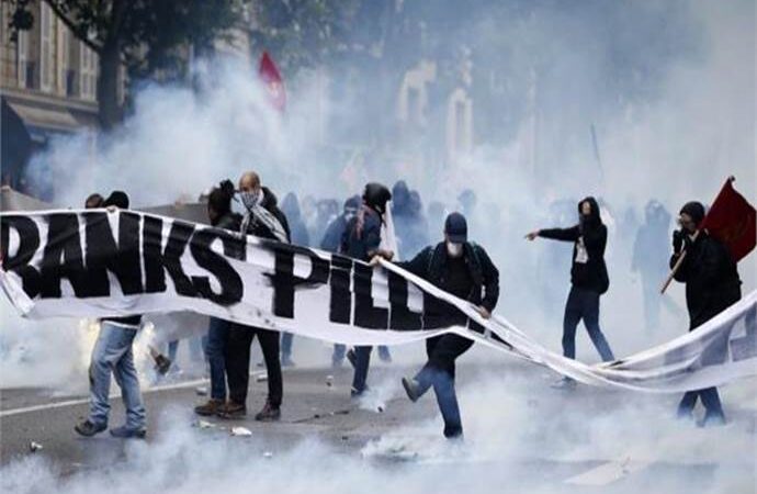 Τραυματίες και επεισόδια σημάδεψαν την σημερινή απεργία στο Παρίσι