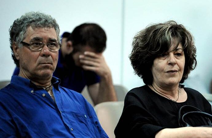 Στη Βουλή οι γονείς Φύσσα μετά από παρέμβαση του Αλέξη Τσίπρα