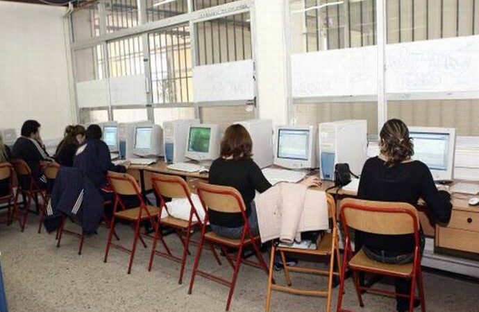 Φοιτητές δημόσιων ΙΕΚ εναντίον ΟΑΕΔ – Αιτία η διαγραφή τους από τα μητρώα