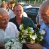 Αγρίνιο: Υποδοχή με.. γαρύφαλλα και γαρδένιες στον Γιώργο Παπανδρέου