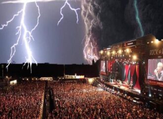 Γερμανία: Κεραυνός σε συναυλία τραυμάτισε 71 άτομα