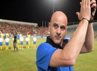 Επέστρεψε στον πάγκο της ΑΕΚ ο Τιμούρ Κετσπάγια