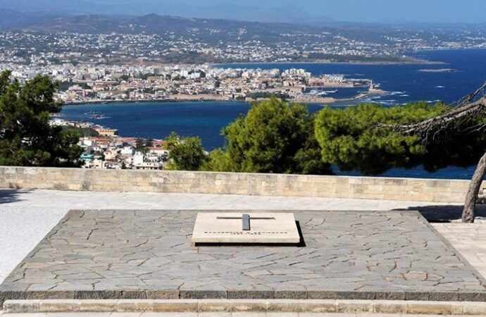 ΑΠΙΣΤΕΥΤΟ! Στο Υπερταμείο οι τάφοι των Βενιζέλων- Πότε έρχεται η σειρά της Ακρόπολης;