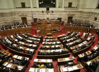 Αντιρρήσεις για τον κομμουνιστή ηγέτη Νίκο Μπελογιάννη και τη Δημοκρατία.Κ.Τασούλας,Γ.Πρετεντέρης.