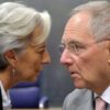 Αδιάλλακτο το ΔΝΤ: Μείωση συντάξεων, απολύσεις στο Δημόσιο, νέες φορολογίες στους Έλληνες.