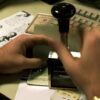 Για 10 μήνες ακόμα παράταση στα ελληνικά διαβατήρια για τα ταξίδια προς τις ΗΠΑ χωρίς βίζα.