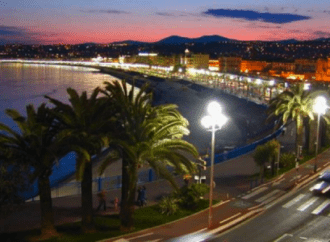 Τα μεγάλα έργα μετακομίζουν στην παραλία και η Αθήνα μεταμορφώνεται.
