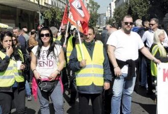 Η τελική συμφωνία για τους συμβασιούχους στο ΧΙΛΤΟΝ: Μόνιμες 47.584 θέσεις συμβασιούχων στο Δημόσιο