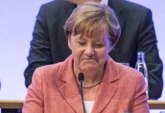 Πρωτιά αγωνίας της Τ. Μέη σήμερα στη Βρετανία.