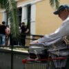 Παραγράφονται ομαδικά αδικήματα και καταδίκες με ποινές έως δύο χρόνια.