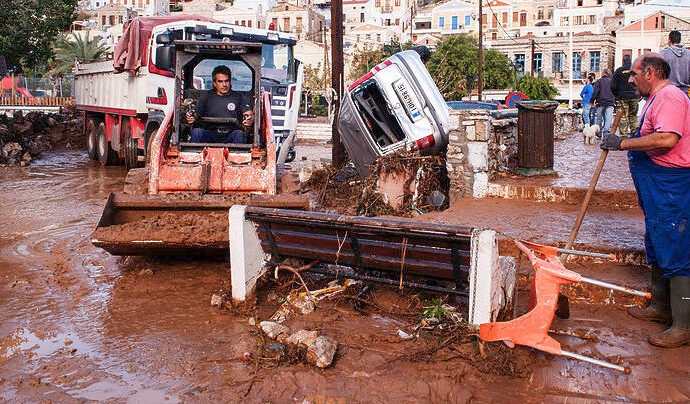 Εκτεταμένες ζημιές από ισχυρή βροχόπτωση στη Σύμη