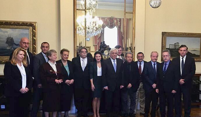 Η μικροβιακή αντοχή στα αντιβιοτικά αποτελεί μεγάλη κρίση δημόσιας υγείας είπαν στον Π. Παυλόπουλο επιστημονικοί και κοινωνικοί φορείς.