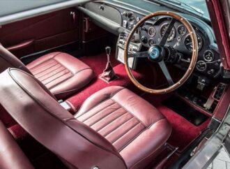 Στο σφυρί η θρυλική Aston Martin του James Bond!