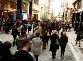 Θετική εικόνα για τον χριστουγεννιάτικο τζίρο των καταστημάτων