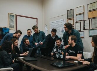Ομάδα Ελλήνων φοιτητών κέρδισε χρυσό βραβείο για την αντιμετώπιση του καρκίνου