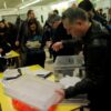 Διχασμένοι προσέρχονται στις κάλπες οι Καταλανοί