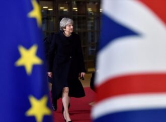 Μέι: Θα συζητήσω όχι μόνο για το Brexit, αλλά και για ISIS – Ρωσία
