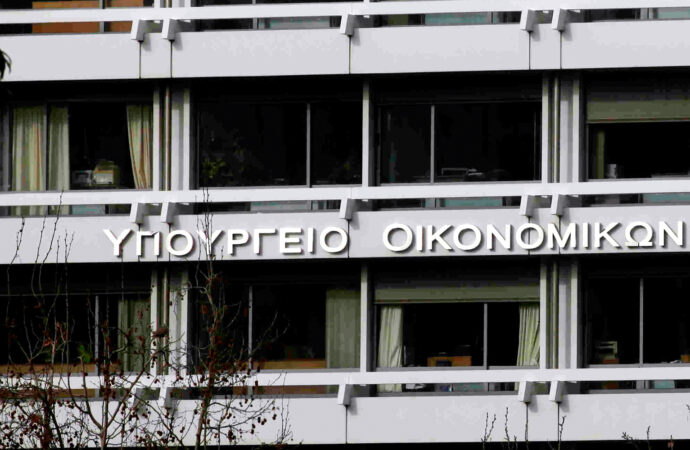 Το «ψαλίδι» στις δαπάνες έφερε πρωτογενές πλεόνασμα 2,36 δισ. – «Βουτιά» στα έσοδα τον Μάρτιο…