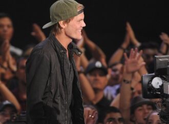 Avicii: Πληροφορίες για αυτοκτονία με σπασμένο γυαλί