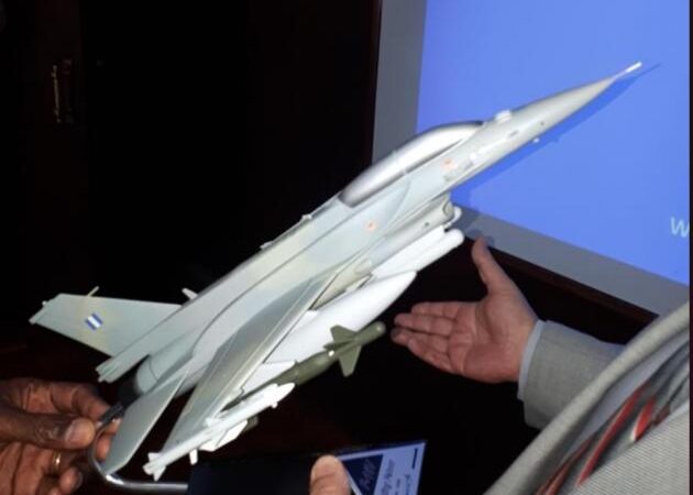 Αναβάθμιση F-16: «Προσγειώθηκε» στην ΕΑΒ το «πρώτο» Ελληνικό Viper