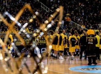 Μπάσκετ: Νίκη και πάει τελικό η ΑΕΚ
