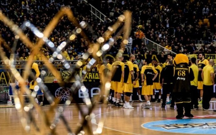 Μπάσκετ: Νίκη και πάει τελικό η ΑΕΚ