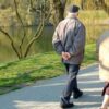 Το χαμηλό εισόδημα επηρεάζει αρνητικά τον εγκέφαλο ακόμη και στη μέση ηλικία