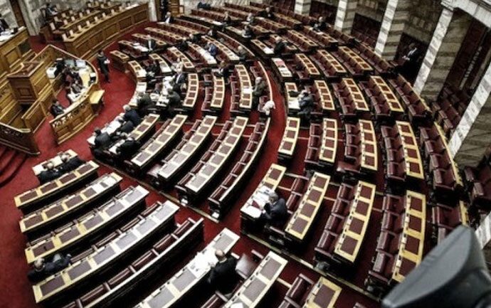Υπερψηφίστηκε επί της αρχής, από ΣΥΡΙΖΑ, ΑΝΕΛ και Ποτάμι, το νομοσχέδιο για το άσυλο