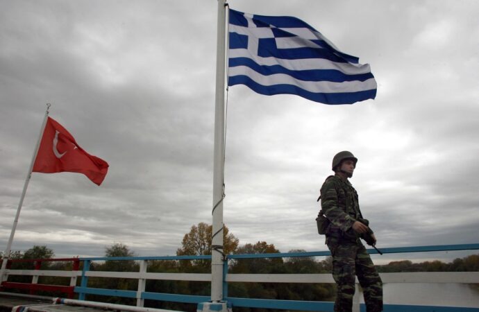 Συνελήφθησαν τέσσερις Τούρκοι στον Έβρο