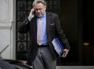 Κατρούγκαλος: Η απελευθέρωση των δύο στρατιωτικών προϋπόθεση για την ομαλοποίηση των σχέσεών μας