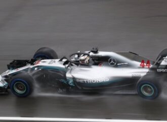 Formula 1: O Hamilton κατέκτησε με βροχή την Pole Position στην Ουγγαρία