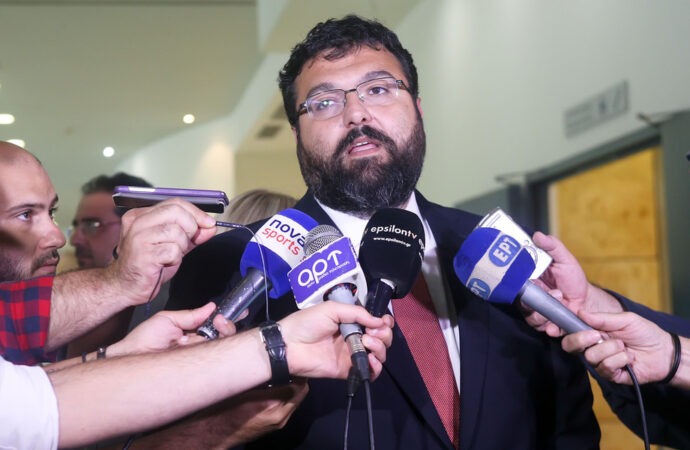 Σούπερ Λίγκα: Μισό… βήμα πίσω για αναδιάρθρωση ο Βασιλειάδης