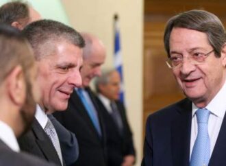 Αναστασιάδης: Δείχνουμε την φιλαλληλία μας προς τον αδελφό ελληνικό λαό
