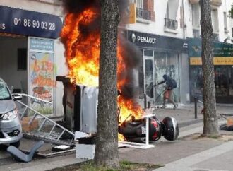 Γαλλία: Εκρυθμη η κατάσταση στην εθνική εορτή της 14ης Ιουλίου -Εκαψαν 845 αυτοκίνητα, 508 άτομα συνελήφθησαν