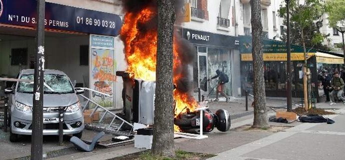 Γαλλία: Εκρυθμη η κατάσταση στην εθνική εορτή της 14ης Ιουλίου -Εκαψαν 845 αυτοκίνητα, 508 άτομα συνελήφθησαν