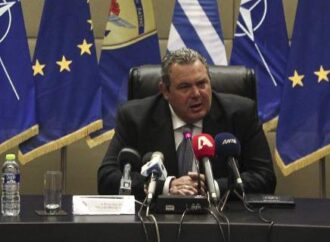 Βόμβες Καμμένου: Δημοψήφισμα, εκλογές ή με «180» στη Βουλή το Σκοπιανό