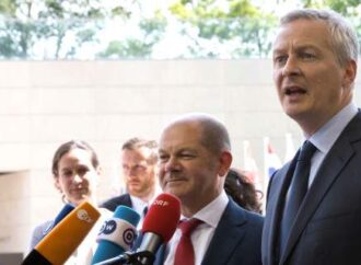 Λε Μερ: Η ΕΕ δεν θα διαπραγματευτεί με τις ΗΠΑ με τους δασμούς σε ισχύ