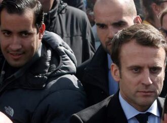 Το σκάνδαλο Μπεναλά ταρακουνάει τον Μακρόν -Απαγγελθηκαν κατηγορίες στον πρώην συνεργάτη του