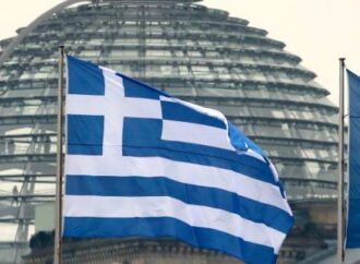 Γερμανός οικονομολόγος: Γιατί συμφέρει τη Γερμανία η αναδιάρθρωση του χρέους