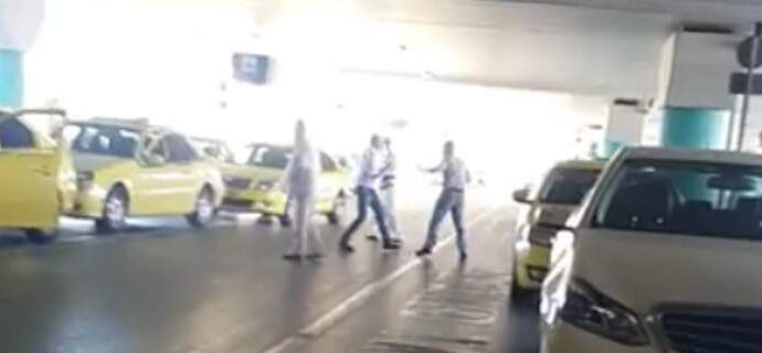 Καβγάς εκτός ορίων στο «Ελ. Βενιζέλος» -Ταξιτζήδες έπαιξαν μπουνιές για μία θέση στην πιάτσα