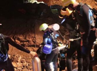 Ταϊλάνδη: Ξεκίνησε η επιχείρηση διάσωσης των 12 παιδιών -Κορυφώνεται η αγωνία [εικόνες & βίντεο]