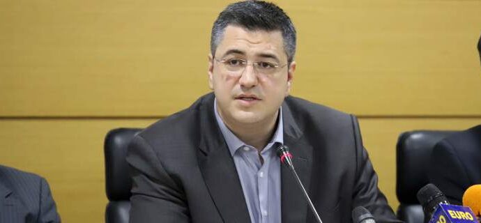Επίθεση Τζιτζικώστα σε Τσίπρα: Η δημοκρατία δεν είναι γραβάτα να τη φοράς όποτε βολεύει
