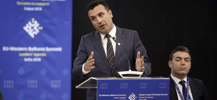 Η βιασύνη Ζάεφ για το δημοψήφισμα πιέζει χρονικά τη συγκυβέρνηση ΣΥΡΙΖΑ-ΑΝΕΛ