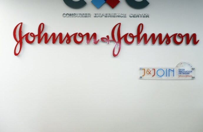 Αποζημίωση ΣΟΚ ύψους 4,7 δισ. καλείται να δώσει η Johnson & Johnson σε 22 γυναίκες