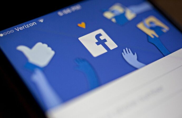 Αυστηρά μέτρα ασφαλείας από το Facebook εν όψει των εκλογών στις ΗΠΑ